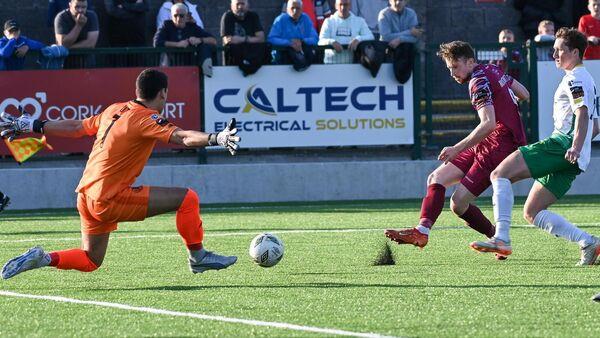 McKevitt first half strike enough for Cobh to edge out wasteful Kerry