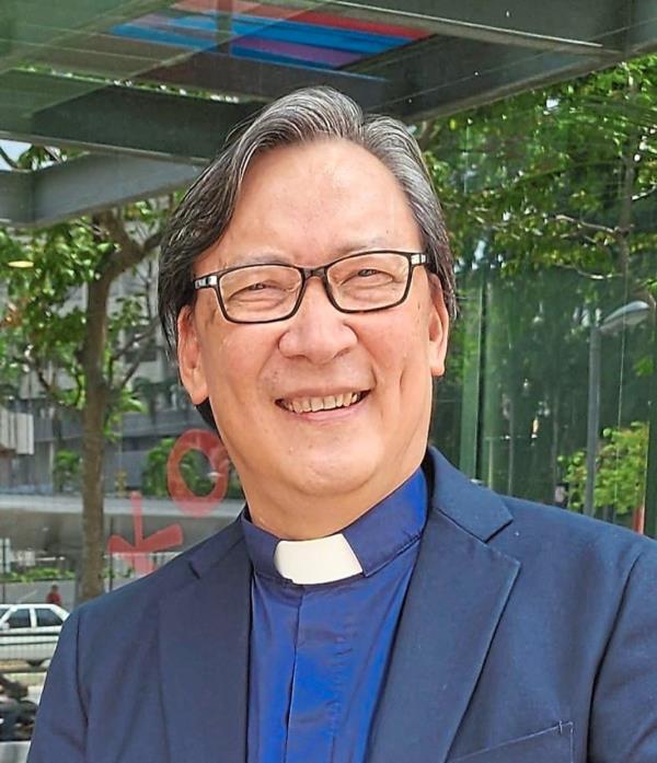 Rev Lok says there are religious cults ba<em></em>sed on Christianity in Malaysia but there is no need for any regulations yet.