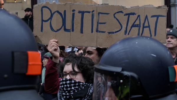 Pro-Palestinian protesters take part in a banned demo<em></em>nstration in Amsterdam